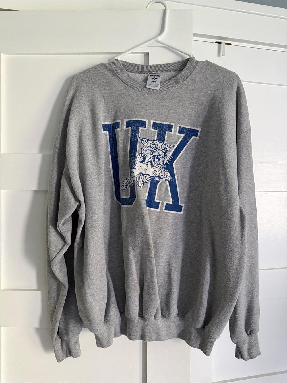 Gray UK Graphic Crewneck Sweatshirt - Casual Pullover sweatshirt